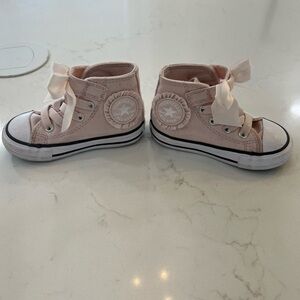 Converse Kids Light Pink High-Tops